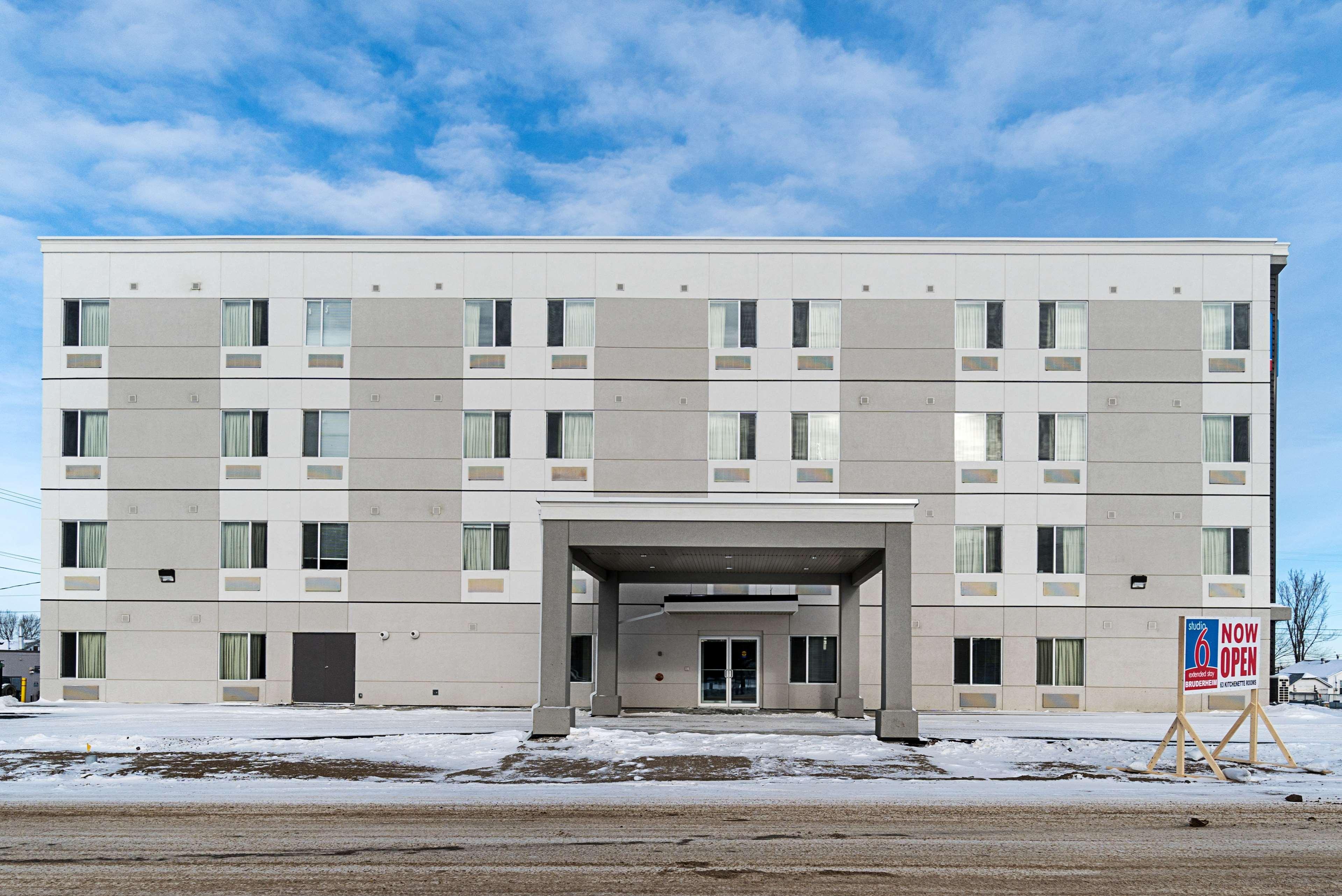 Studio 6-Bruderheim, Ab Ngoại thất bức ảnh