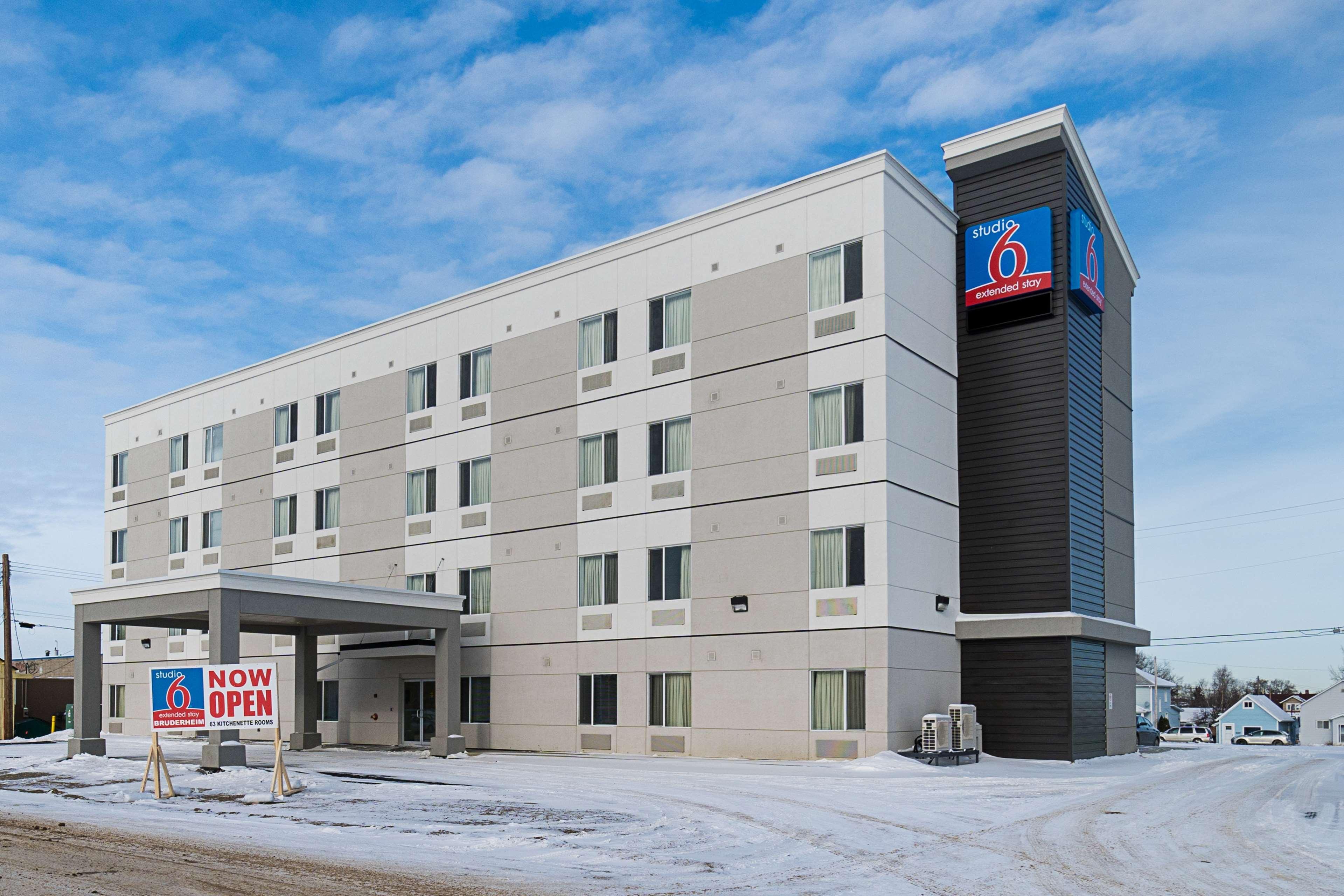 Studio 6-Bruderheim, Ab Ngoại thất bức ảnh